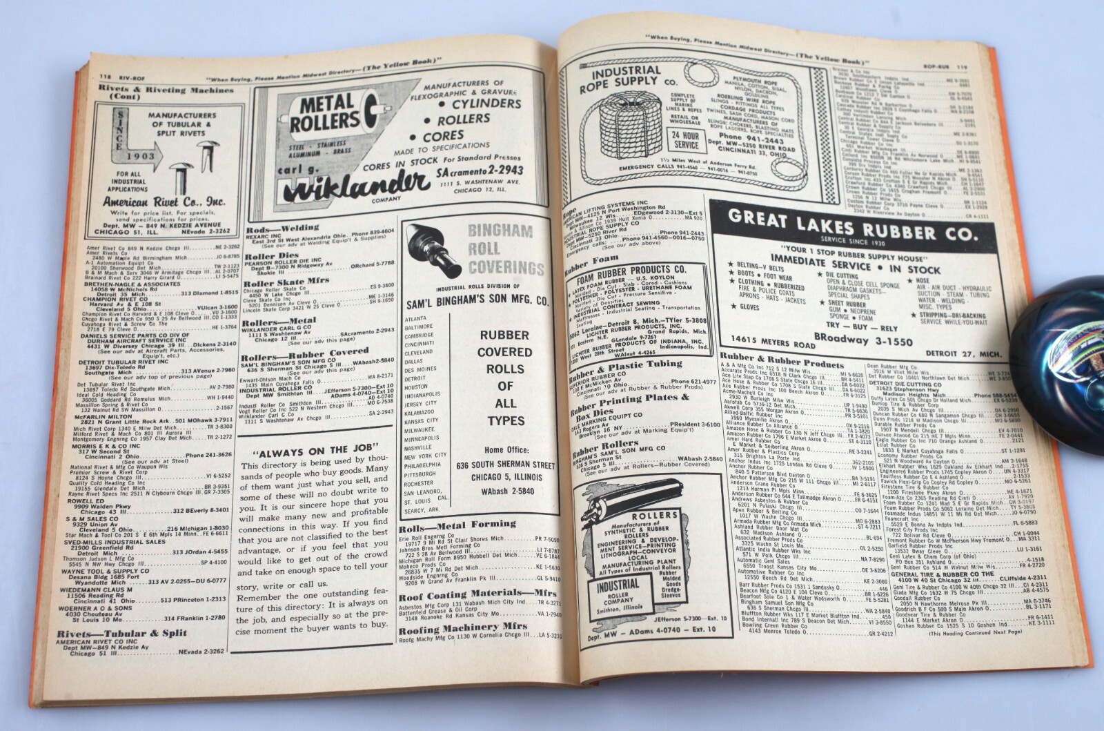 Vintage Midwest Manufacturers Industrial Catalog & Buyers Guide Yellow Book 1962