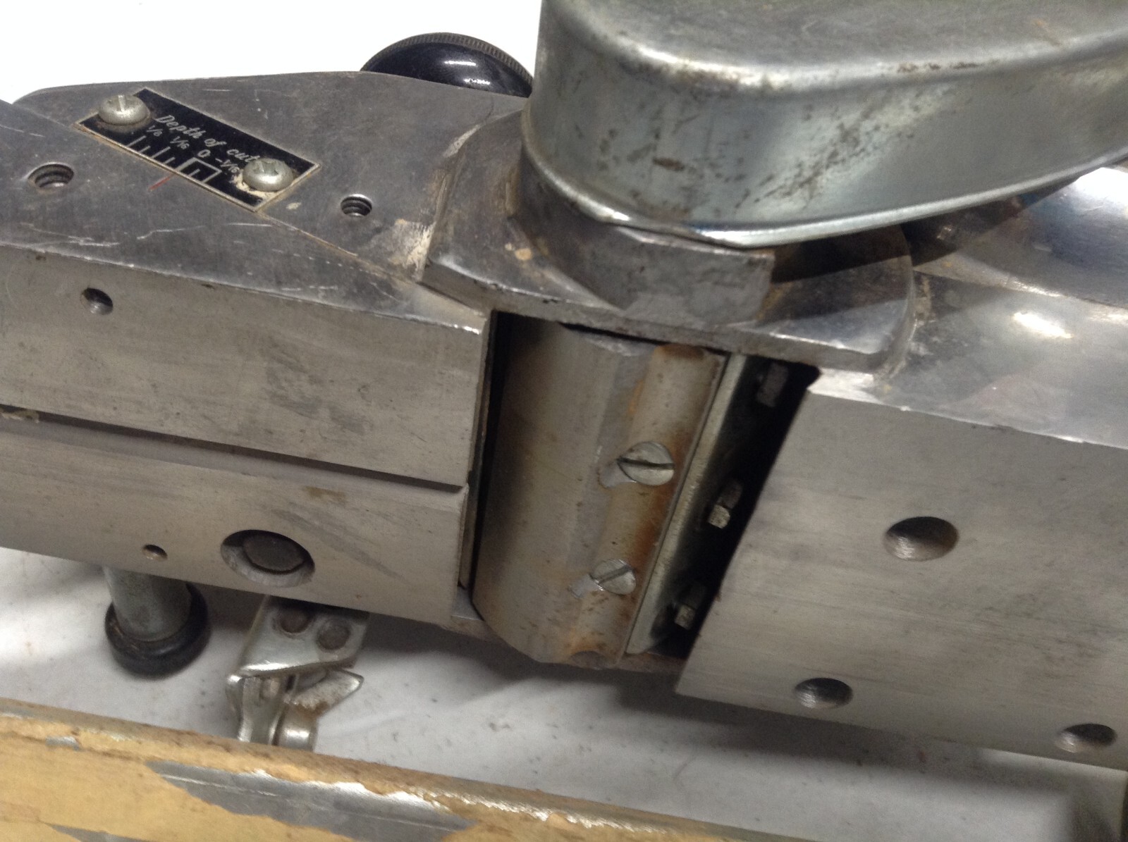 POWR-KRAFT #TPC8937A 7.0 AMP INDUSTRIAL DUTY 3-1/6″ PLANER VINTAGE & TESTED