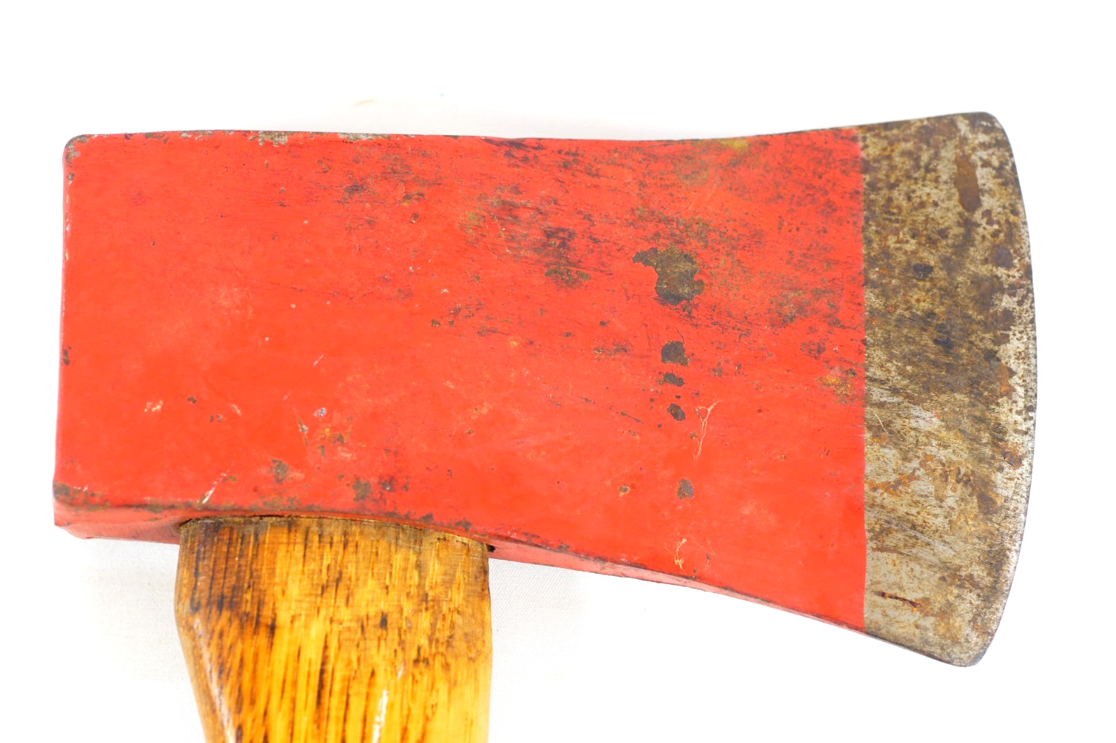 Vintage Belknap Crusader Hatchet Oak Handle Solid Steel Nashville TN Belknap