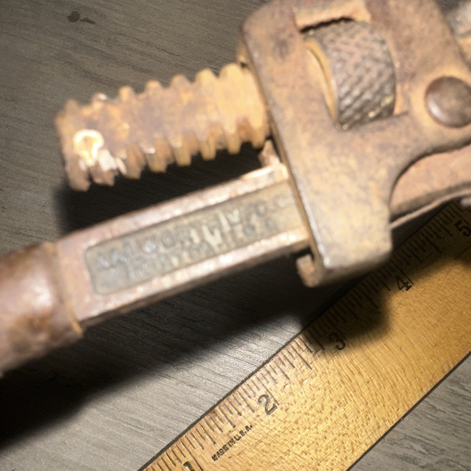 Walworth Stillson Wrench Pipe 6″ Wood Handle Serrated Jaw #6 USA