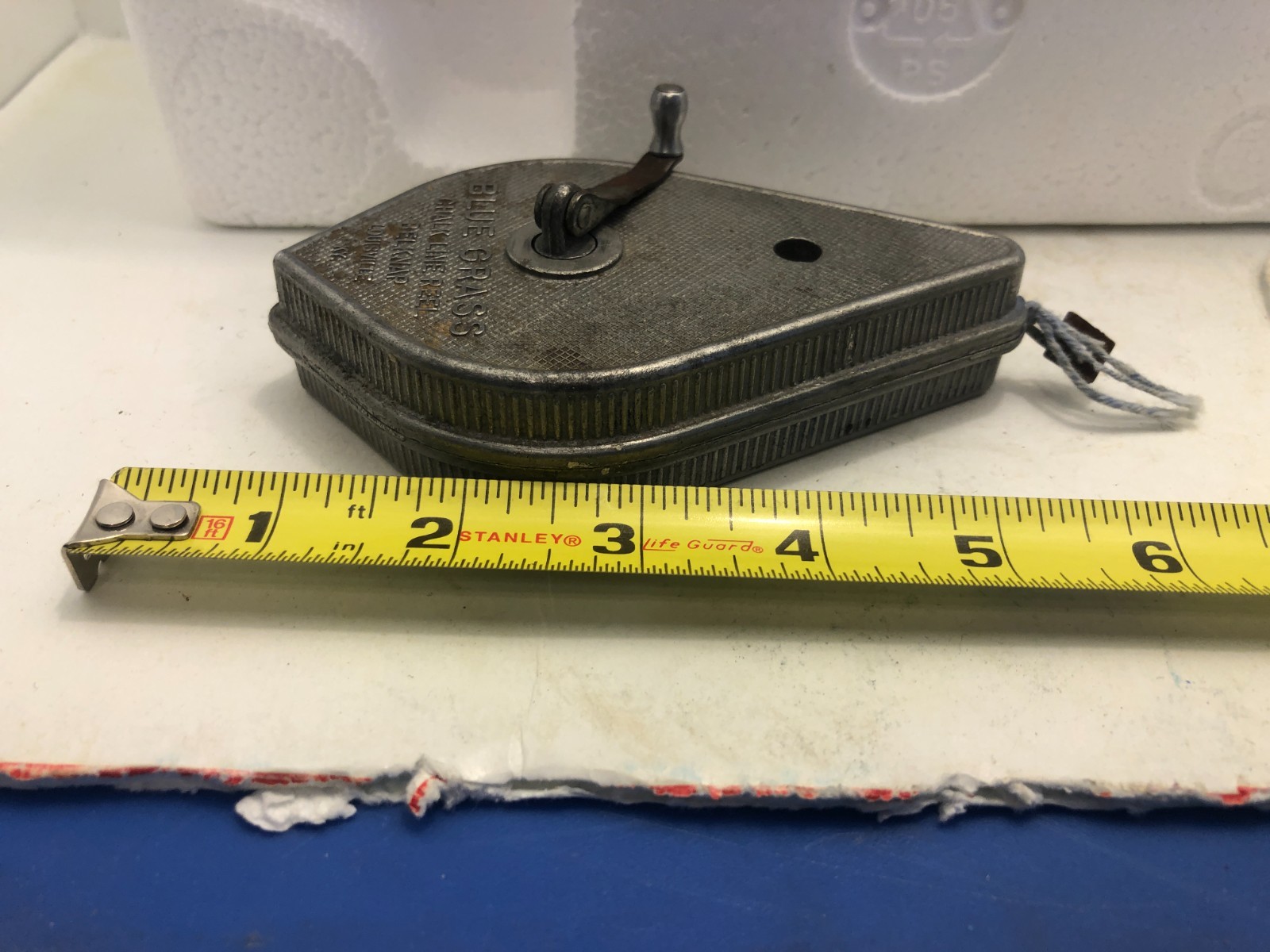 VINTAGE BELKNAP BLUE GRASS CHALK LINE REEL LOUISVILLE KY. W/EXTRA STRING