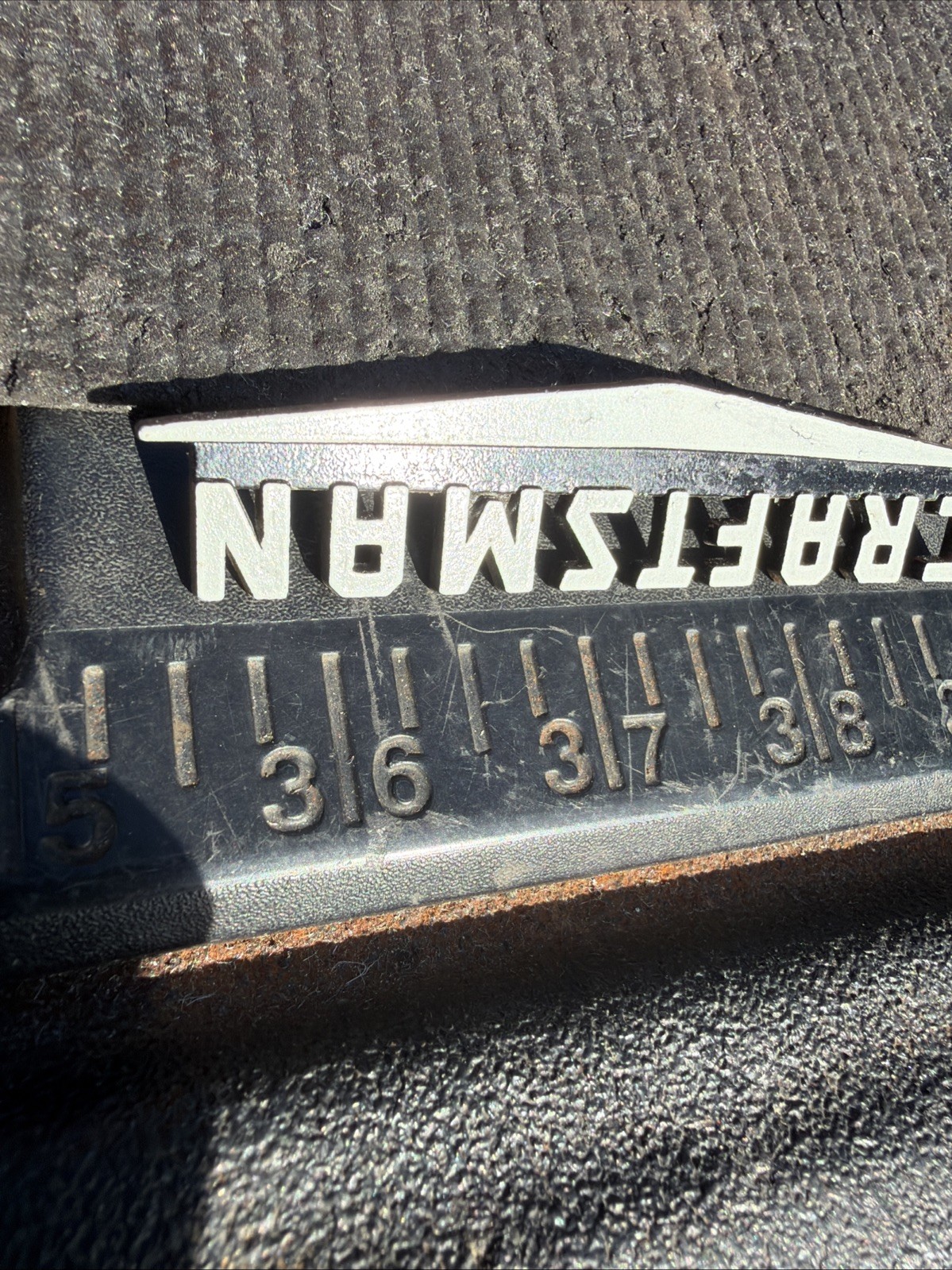 Rare Sears CRAFTSMAN CHEVRON V TOOL BOX Chest Rollaway EMBLEM LOGO w PINS