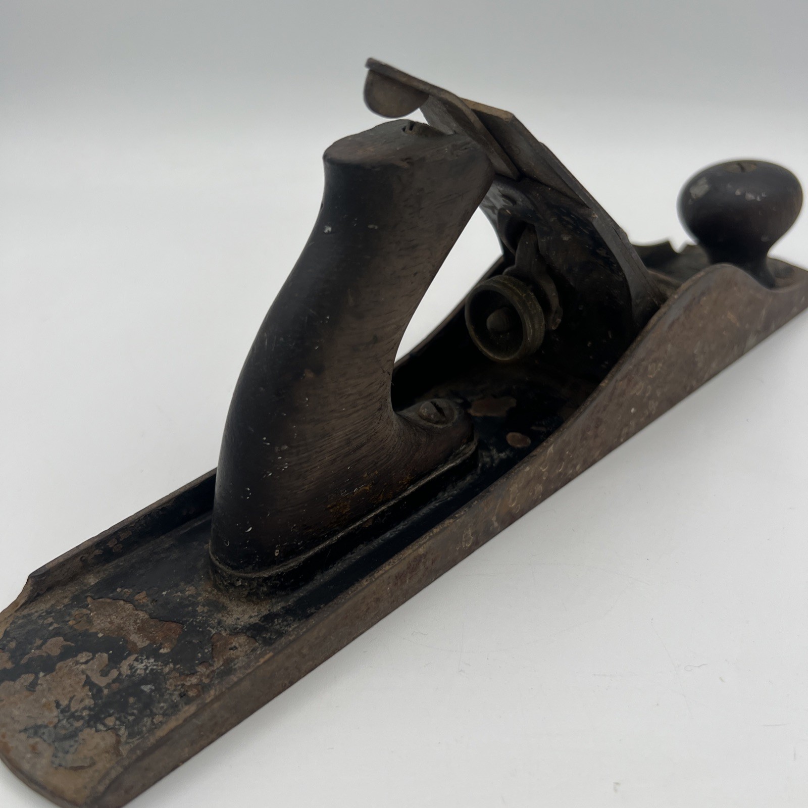 VINTAGE NO. 5 WOOD PLANE SMOOTH BOTTOM 13 1/2″ UNSURE OF BRAND NEEDS TLC