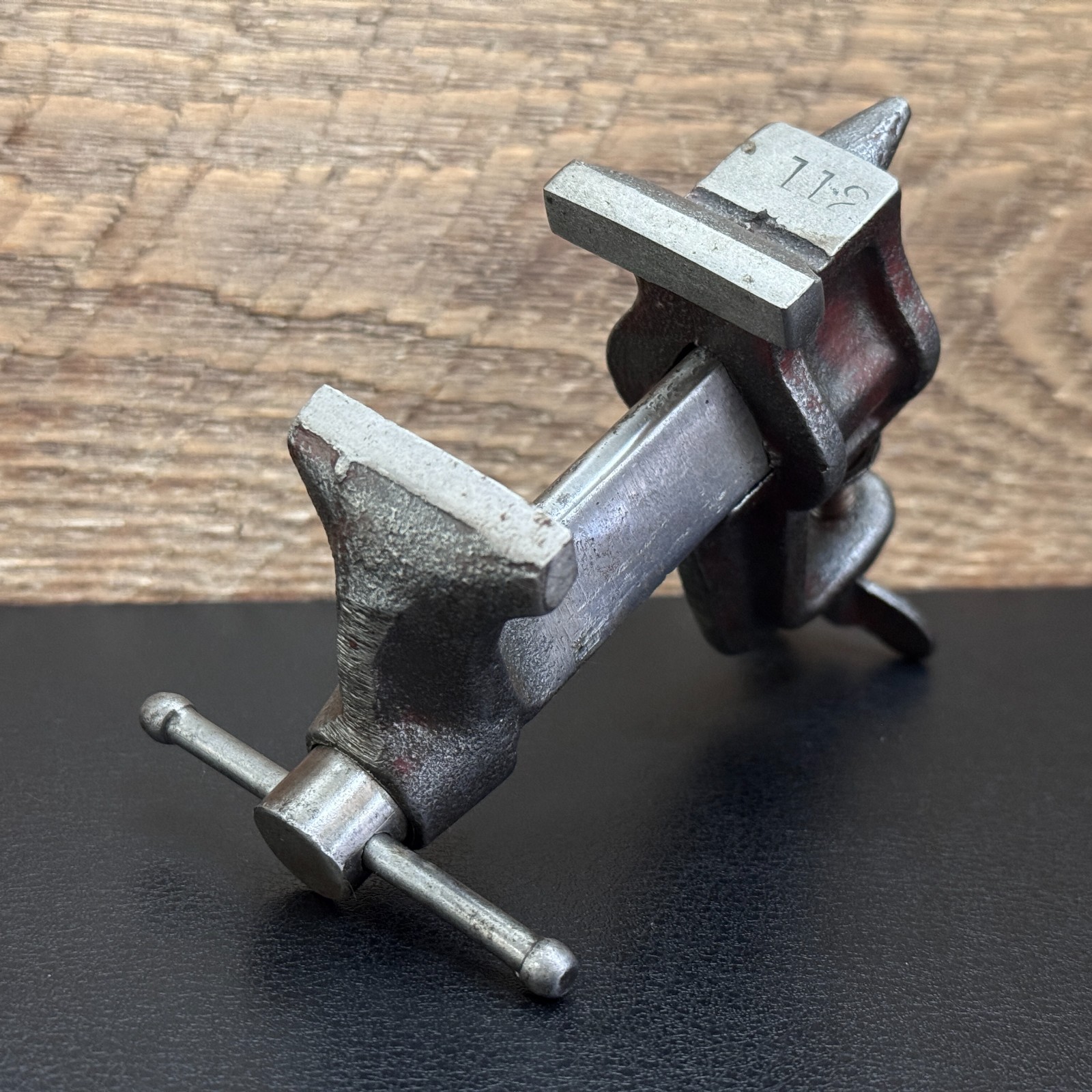 Antique Early 1900s BONNEY Clamp-On Jeweler’s Anvil Vise 1-1/2″ Jaws No. 112