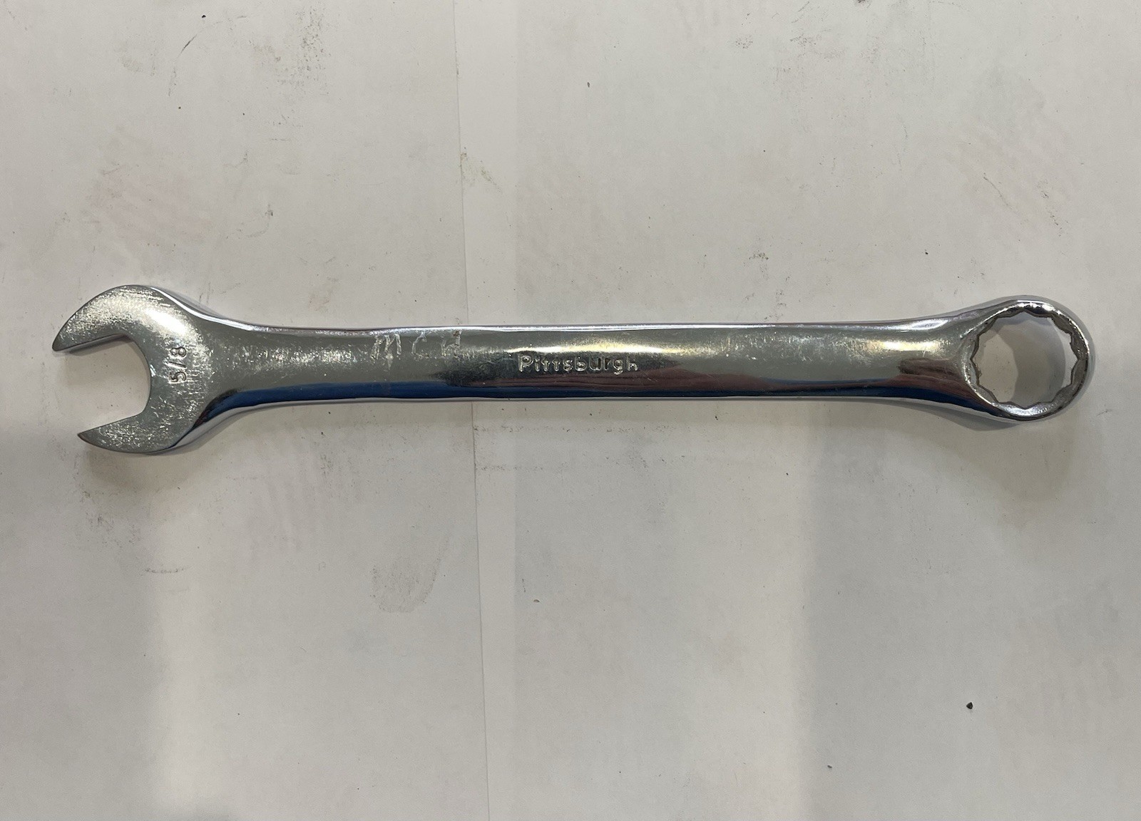Pittsburgh Chrome Vanadium Combination Standard 5/8 Inch Wrench 12 Point India
