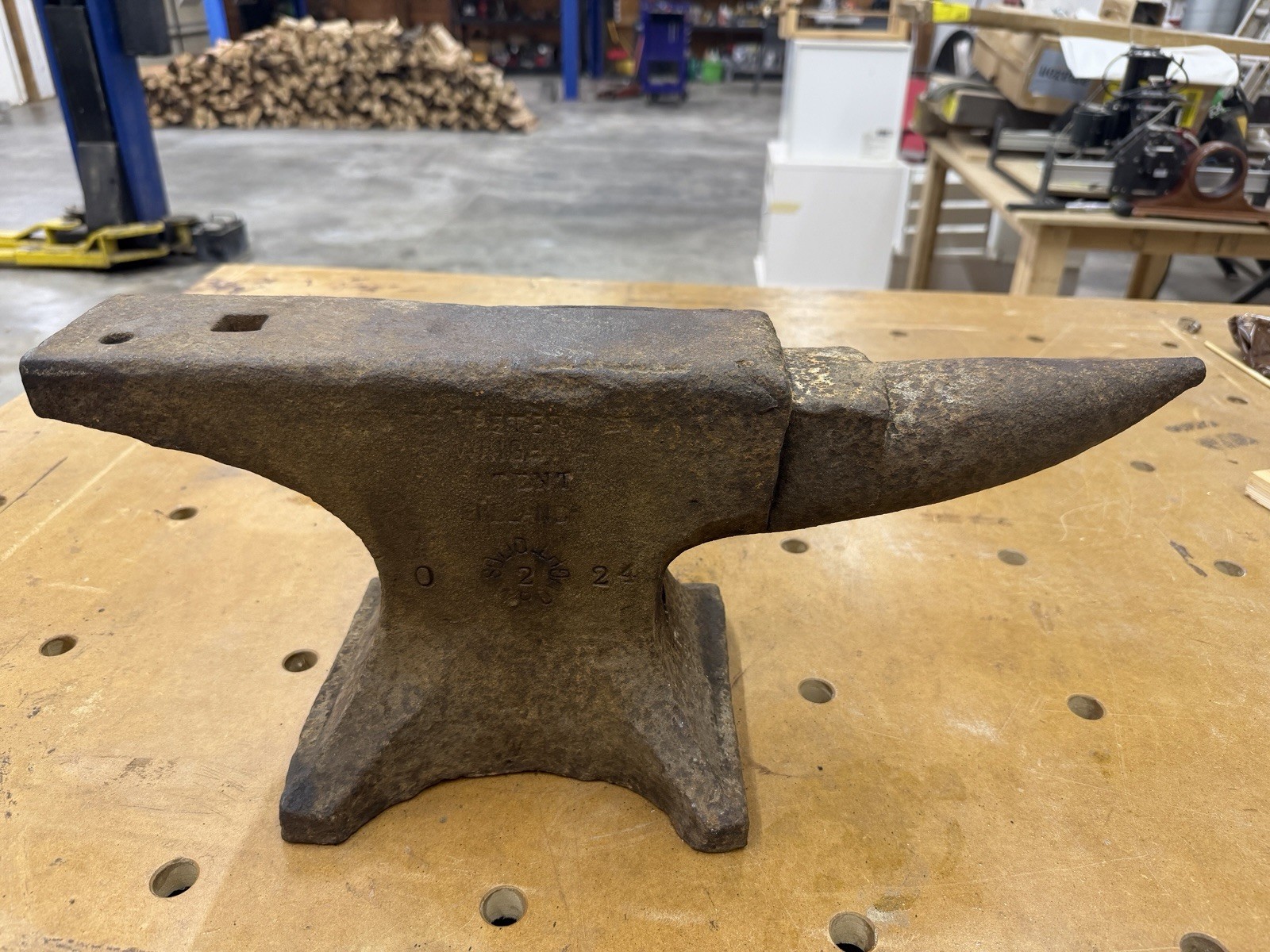 Antique Peter Wright Solid Wrought Blacksmith Anvil – 80 lbs