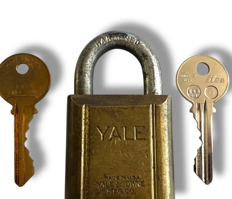 Padlock YALE & TOWNE Antique/Vintage High Grade Pin Tumbler Works Well 2 Keys