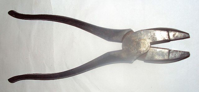 VINTAGE KLEIN TOOLS 213-8NE 8.5″ LINESMAN PLIERS Chicago – Made In USA