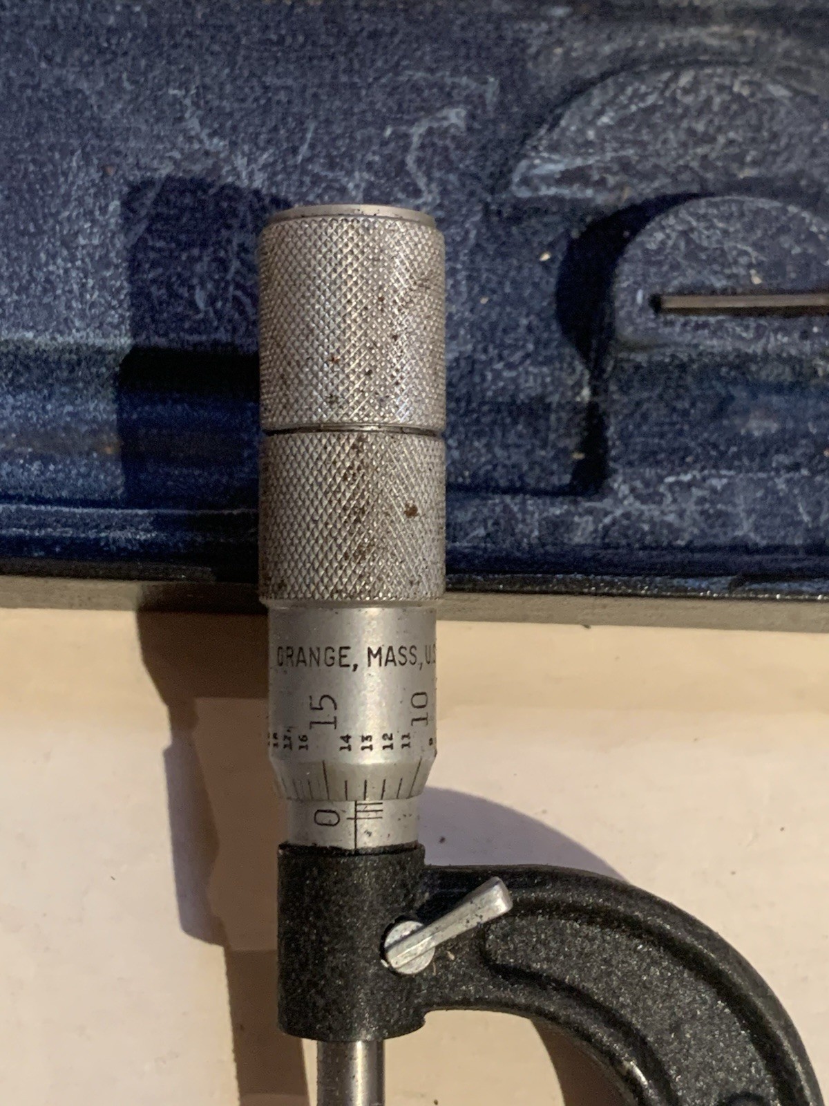 Vintage 0-1” Micrometer.001 Union Tool Co Orange Mass U811