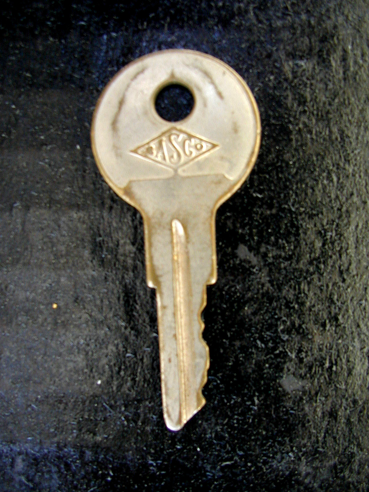 VINTAGE ORIGINAL BASCO BRIGGS & STRATTON H971 H 971 KEY KEYS