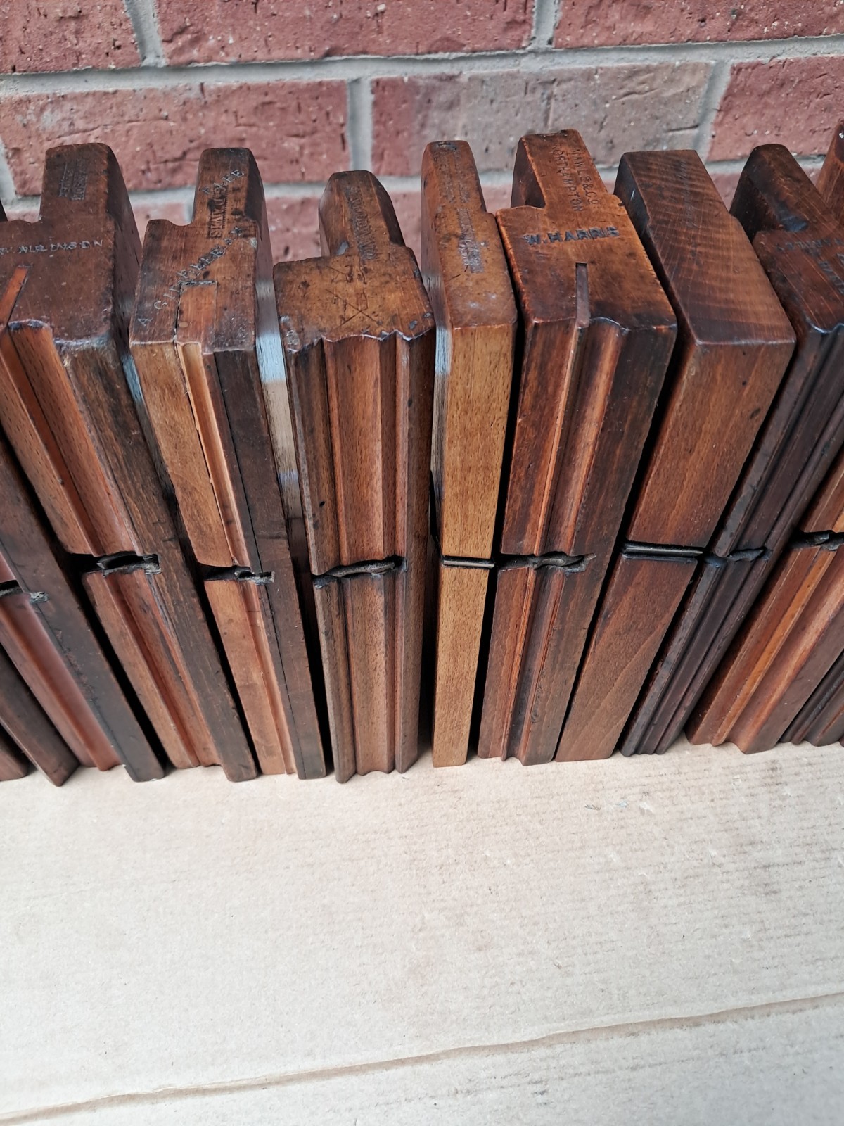 Job Lot of Mixed Makers Moulding Planes 17 in Total Mainly Good Condition 4 Age