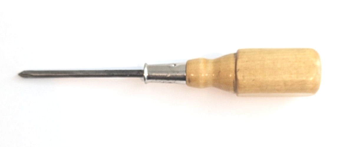 Vintage Snap-On Phillips Screwdriver SDWP-133 Wooden Handle 7 Inches