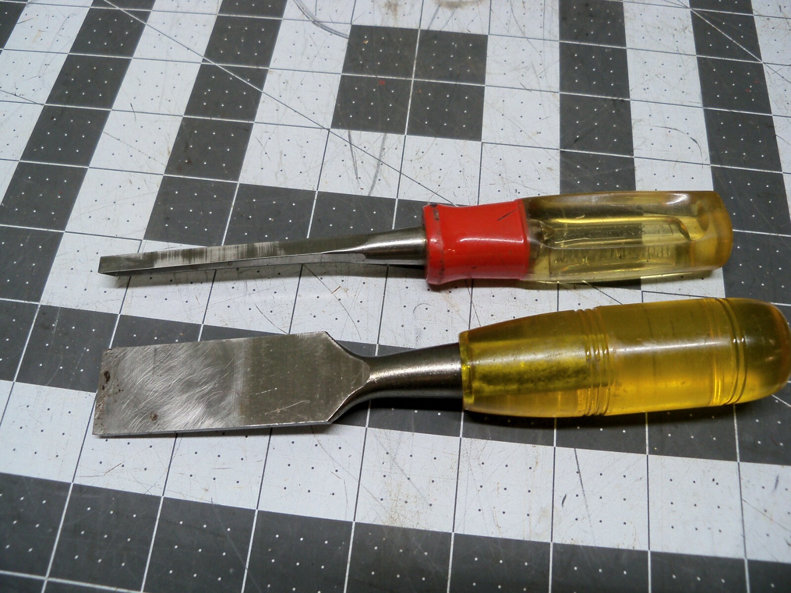 New NOS Vintage Stanley Chisels 1/4″ and 1” # 16-216 USA Shelf Wear