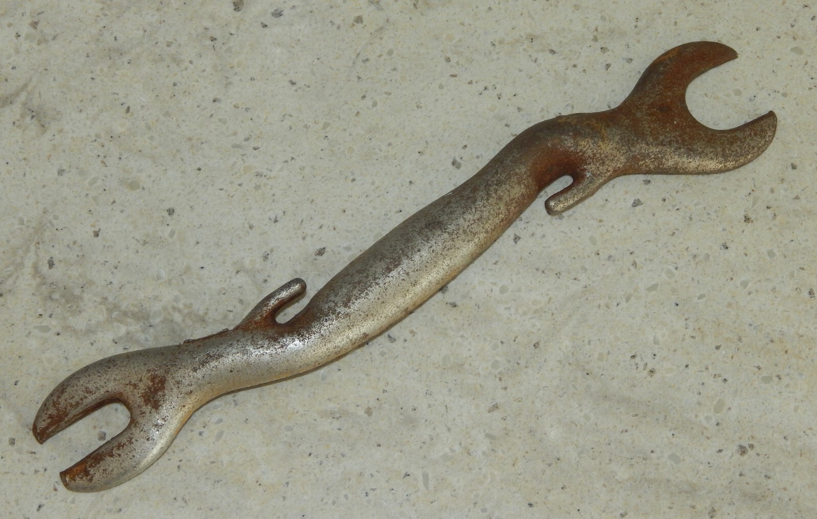 Vintage MACK Truck Valve Spring Compressor Lifter Wrench Curved Automotive Tool