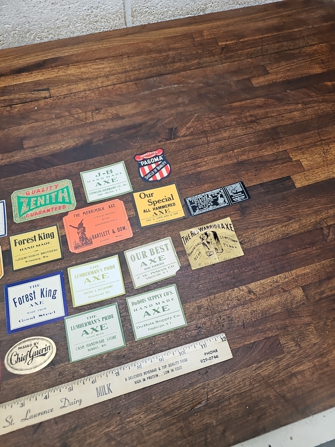 G37- Collection of vintage axe head labels (18)