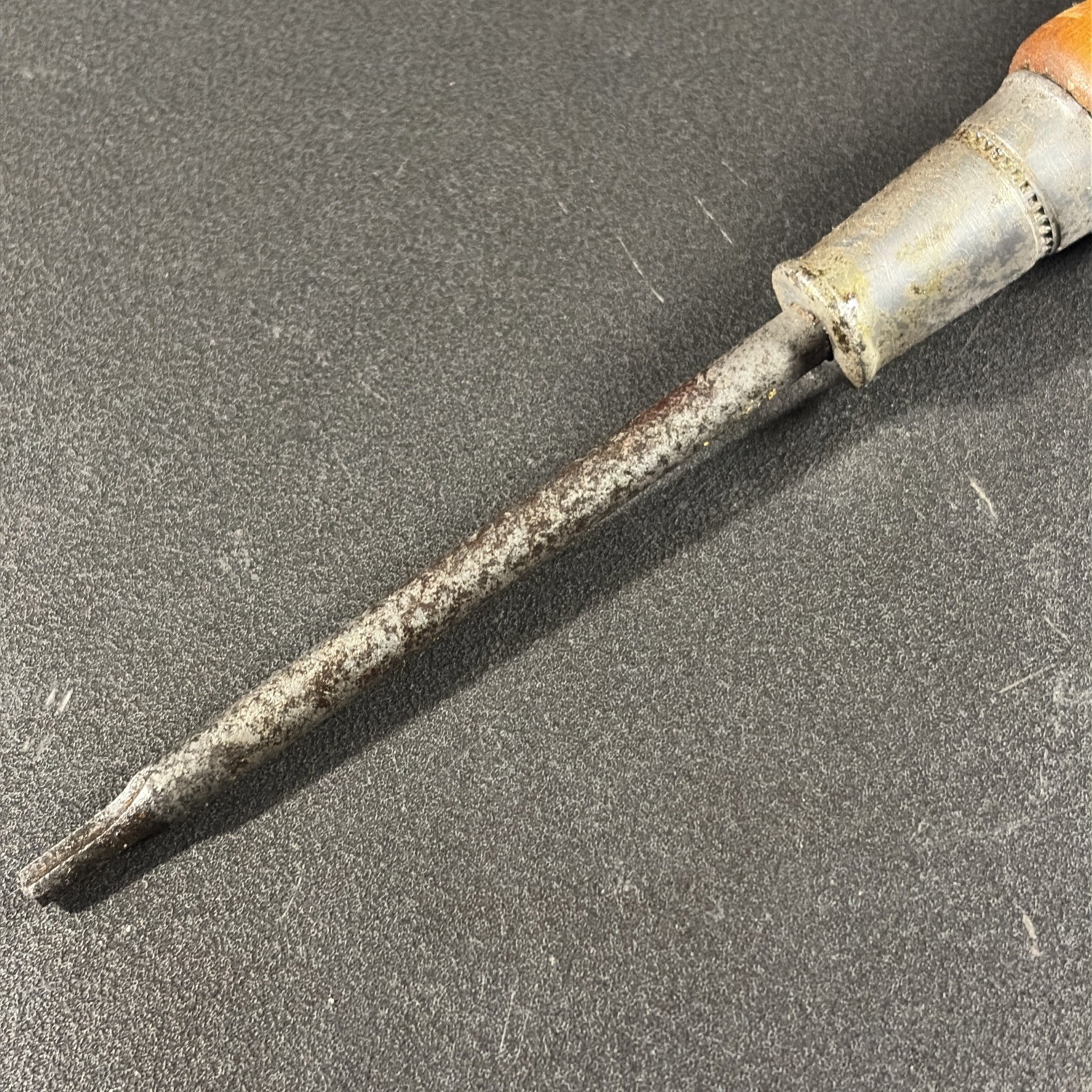 VTG APEX CLUTCH 5/32 SCREWDRIVER TOOL WOODEN HANDLE DAYTON OHIO USA