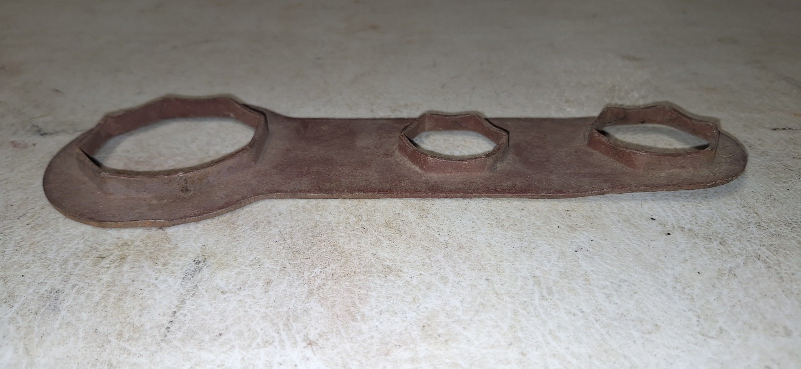 Ford VINTAGE ANTIQUE MODEL T CAR HUB CAP WRENCH ORIGINAL