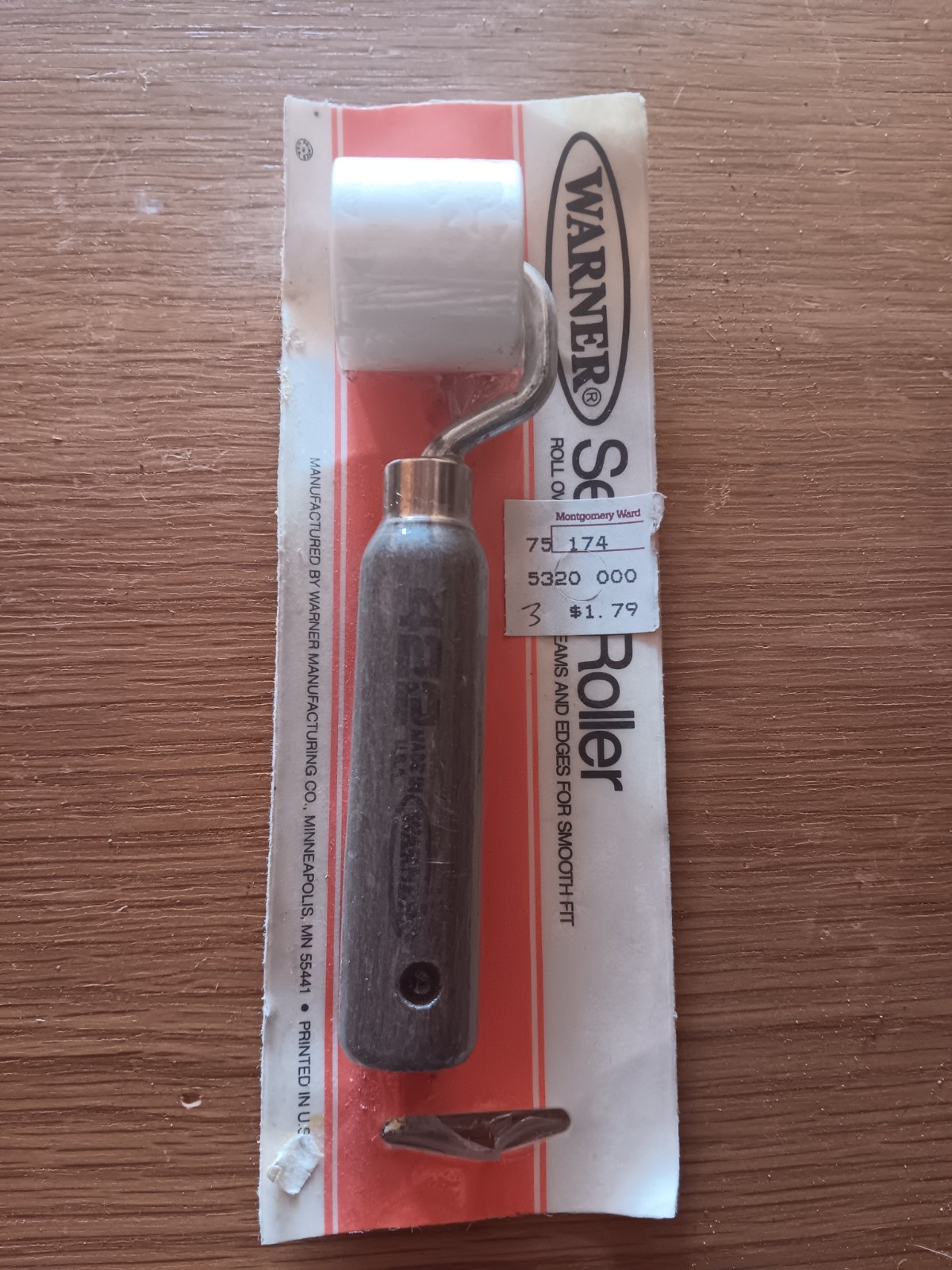VINTAGE WARNER SEAM ROLLER NO. 422 WOOD HANDLE MADE IN USA NEW OLD STOCK