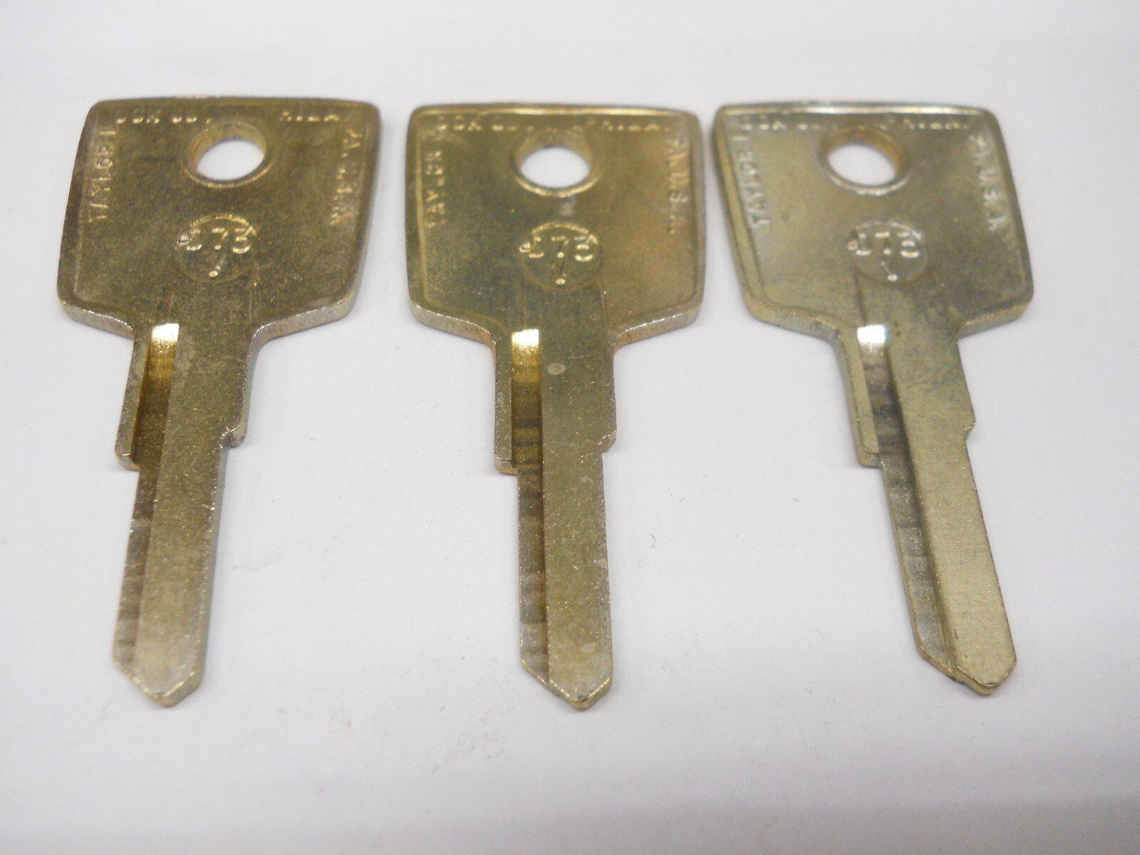 Taylor D73V Key Blank Fits Nissan Datsun DT5 DA5 Lot of 3
