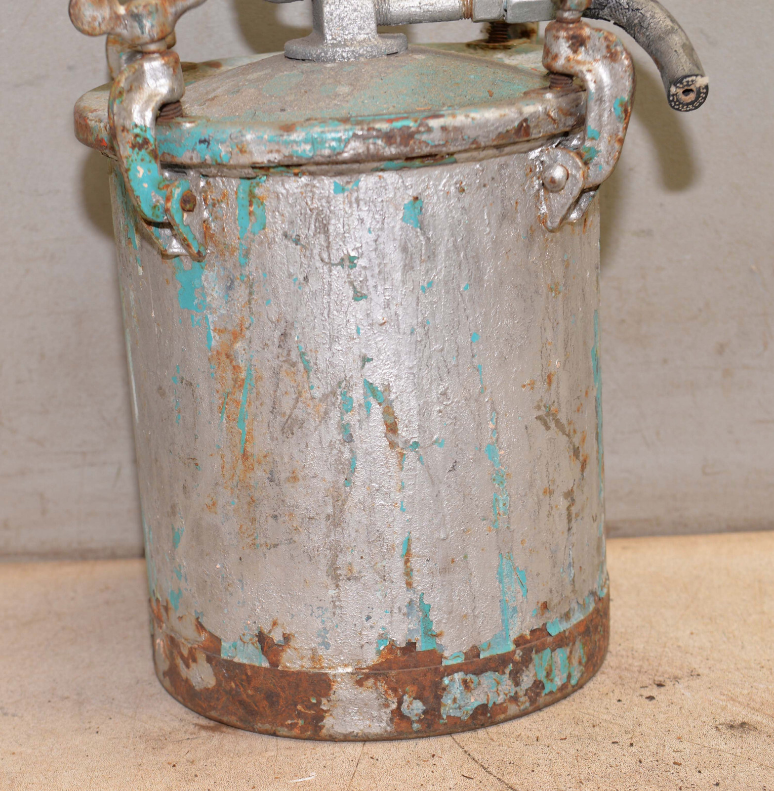 Vintage 50 psi pressure pot painting chemical reaction empty vessel parts/repair
