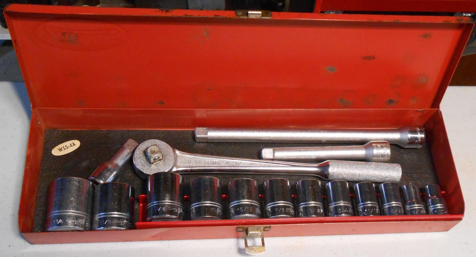 WILLIAMS 1/2-Drive SAE SOCKET SET W/ METAL CASE, 1/2 to 1-1/4, USA MADE