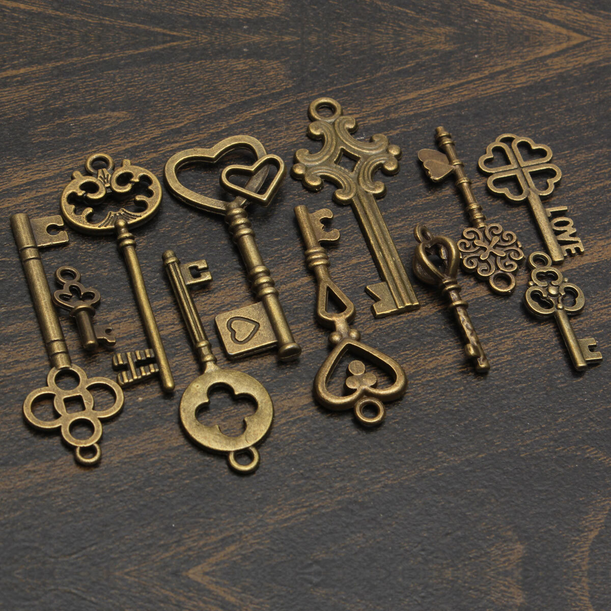 11Pcs/Set Lot Old Vintage Antique Keys Necklace Pendant Bronze DIY Crafts