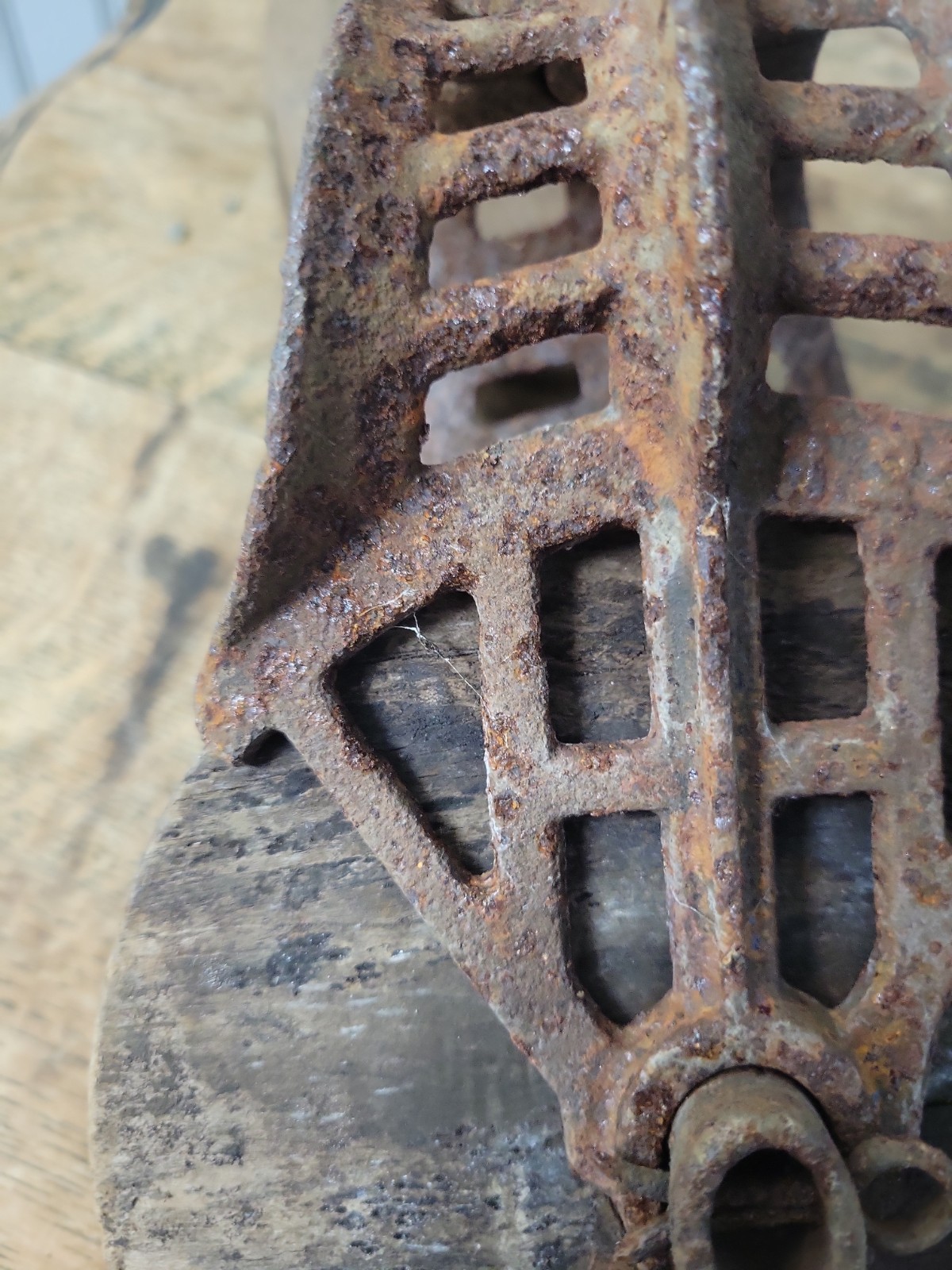 Antique/vintage Lot Of 3 Primitive Farmers Wooden Pulleys/blocks Incomplete.