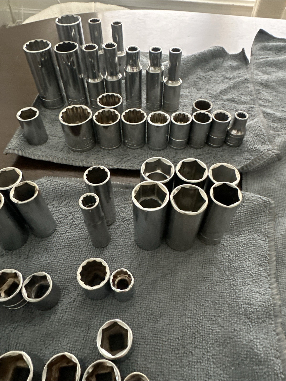 Craftsman and Husky Assorted SAE / Metric Sockets Lot of 90+ ITEMS Larger Sizes