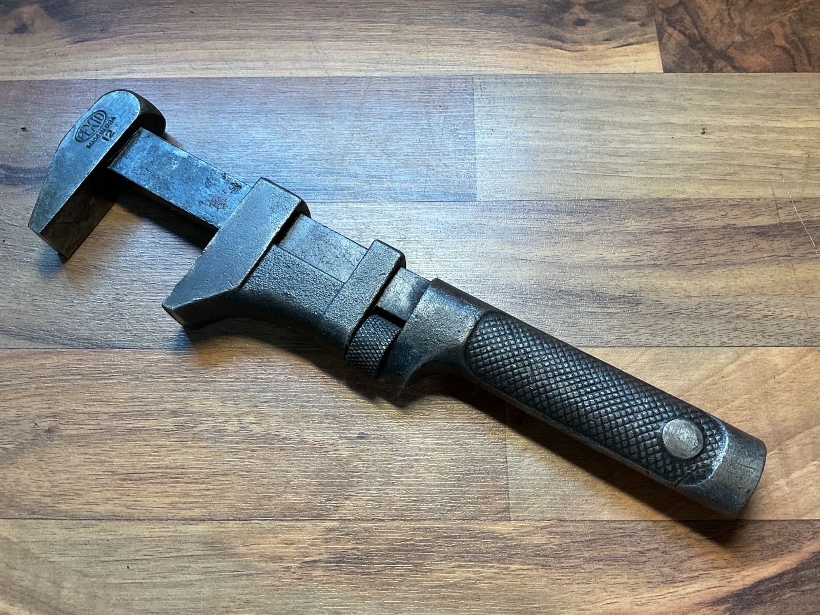 VINTAGE PEXTO U.S.A. 12″ ALL STEEL MONKEY WRENCH w/DECORATIVE GRIP
