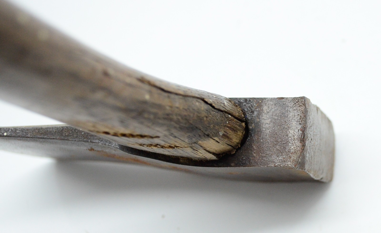 Vintage Mann Edge Tool Co Lewistown PA TRUE AMERICAN Hatchet Cracked Handle