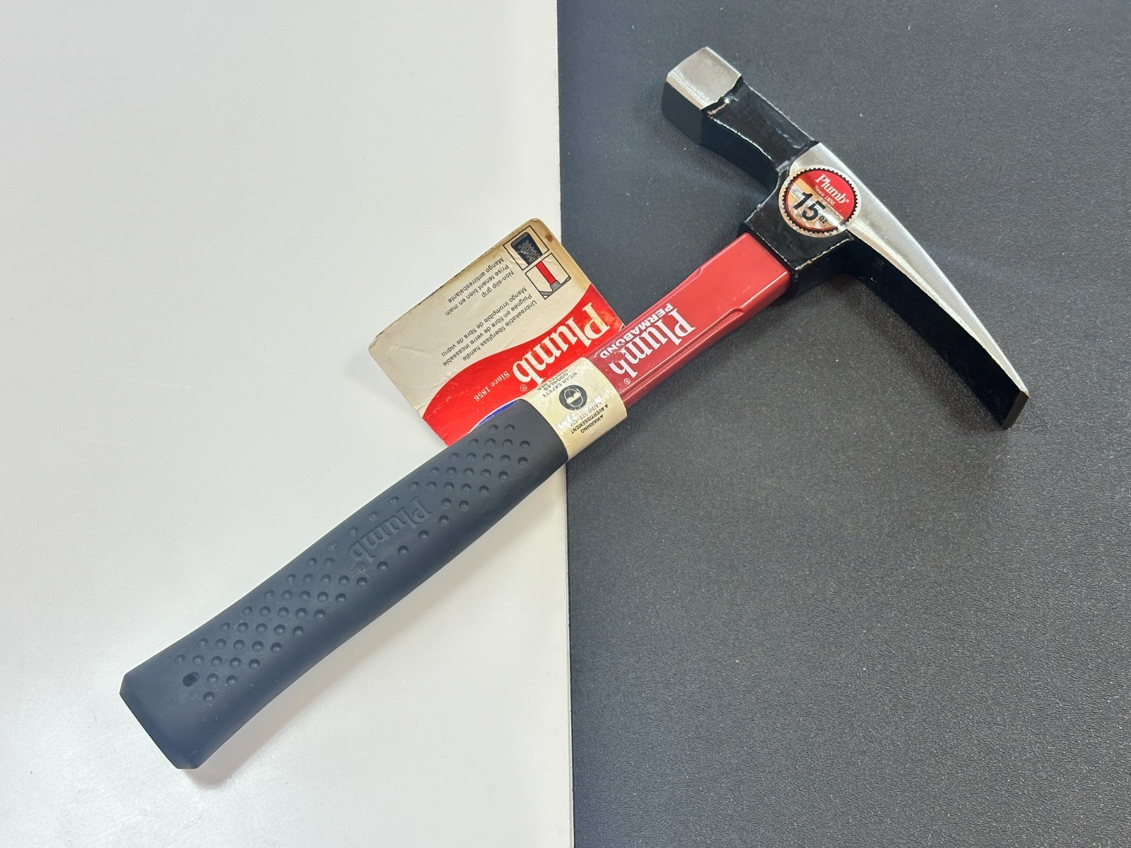 Plumb Tools 15oz Brick Mason Hammer Stone Chisel Permabond Handle Anti-Slip Grip