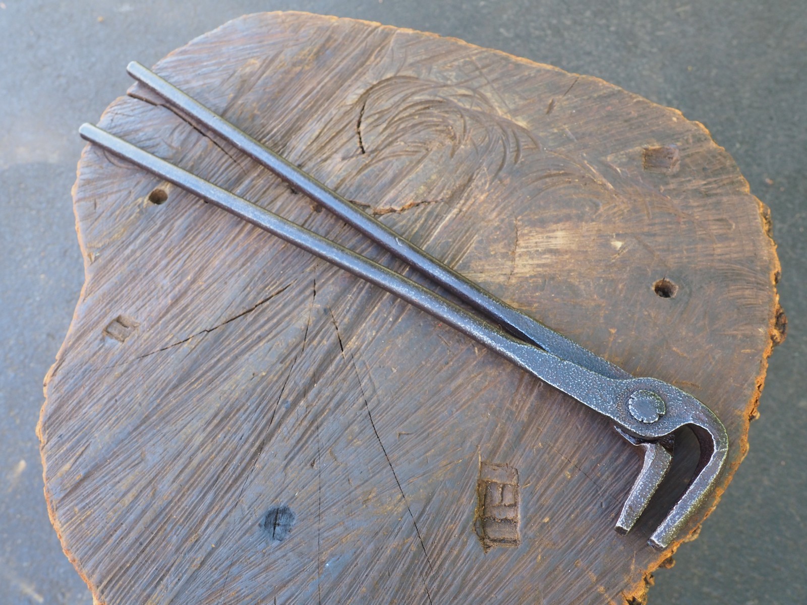 SWEET 19″ PICKUP “90 DEGREE” FORGING BLADESMITH KNIFE TONGS BLACKSMITH ANVIL