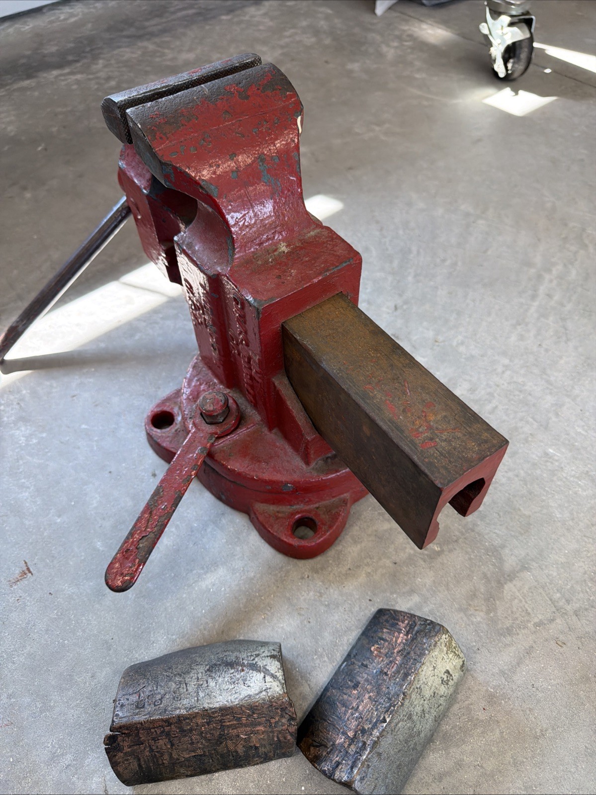 The Chas Parker Co 4” No. 974 USA PAT 1930 Swivel Base Bench Vise !LOOK!