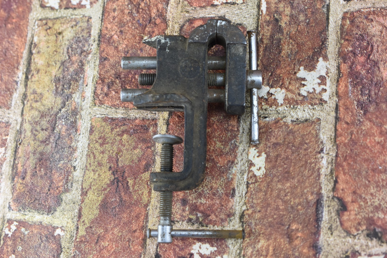 Old Soviet vice clamp metal work Jewelers Watchmakers tool USSR VTG