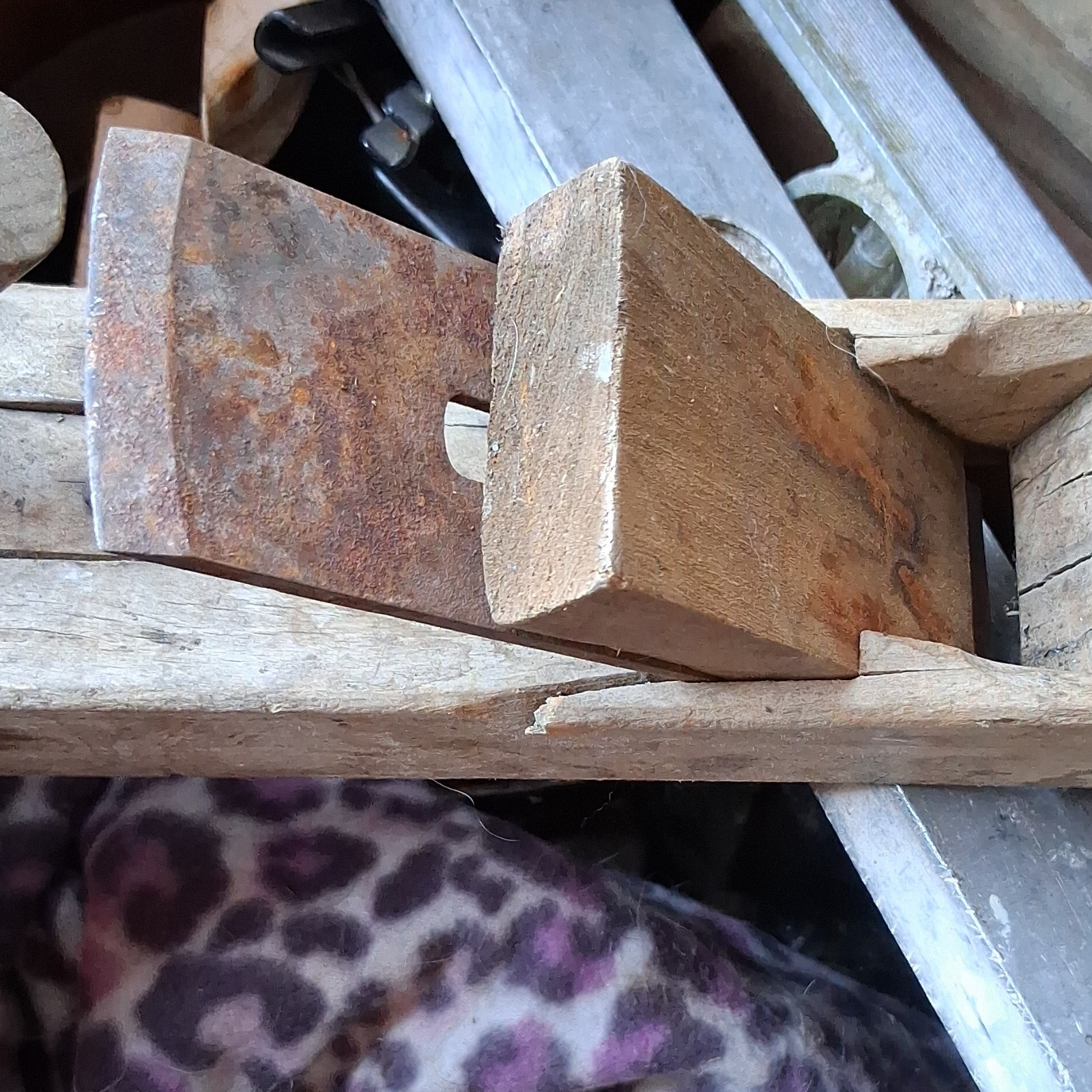 Vintage Original Wooden Woodworking Hand Plane w/ Metal Blade Rear Tote Knob