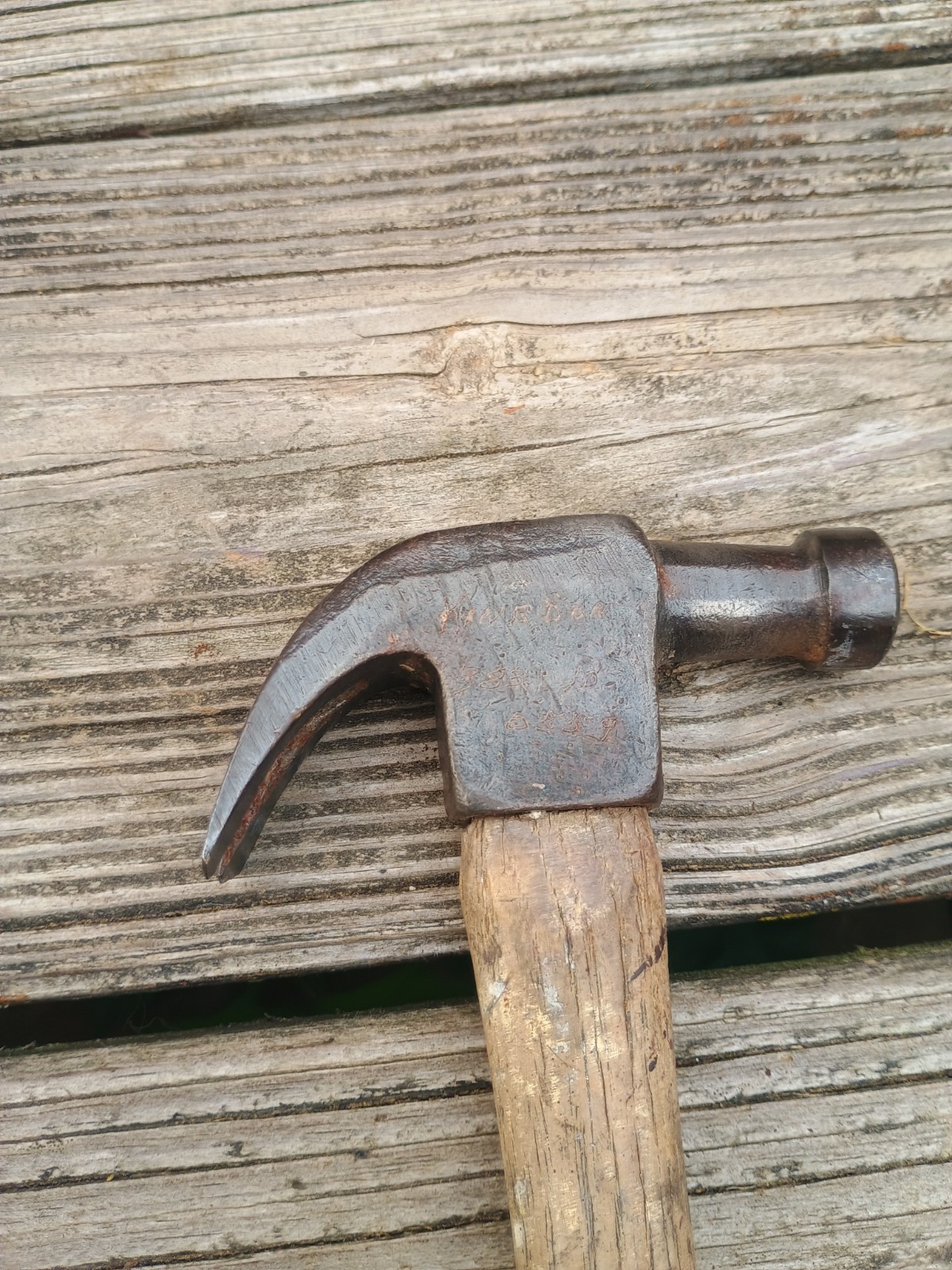 Vintage Briar Edge Service Tools 8oz Claw Hammer Wood Handle
