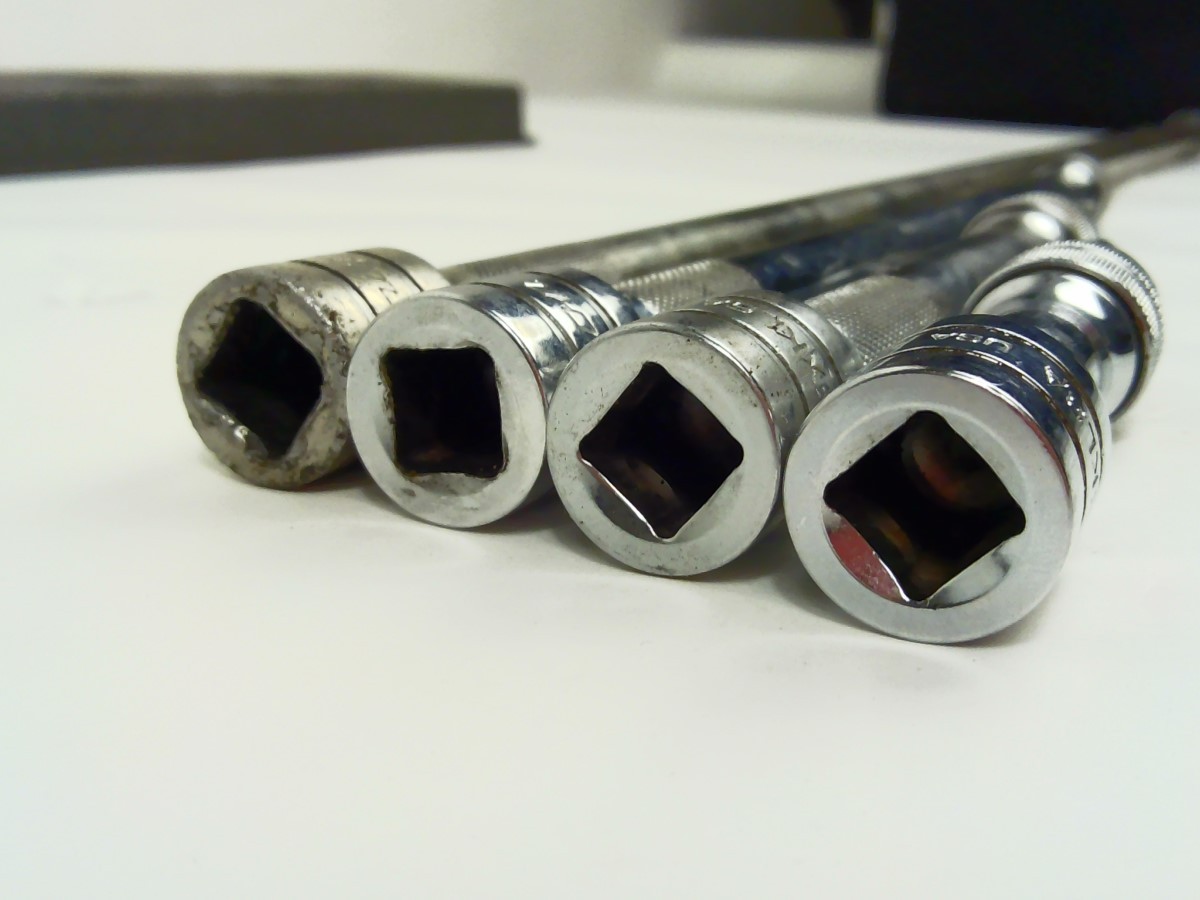 SNAP-ON 4 pc 3/8″ Drive Quick-Release Locking Knurled Extension Set (EC1044138)