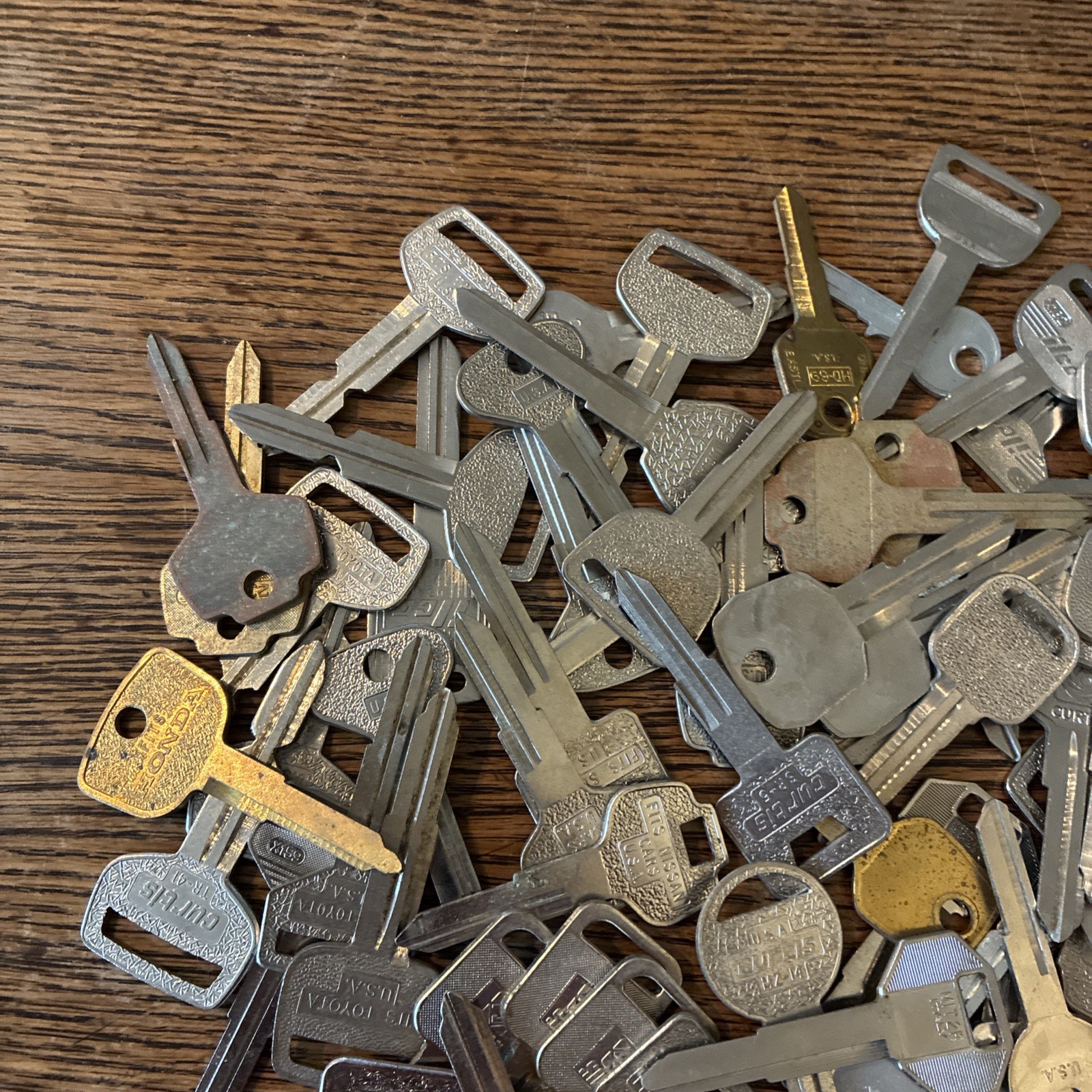 Assorted Lot of UNCUT AUTO CAR Key Blanks 2 Pounds Craft Honda Toyota GM & MORE!