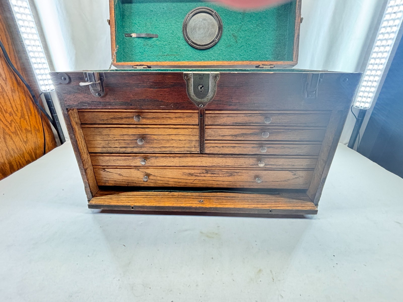 Vintage Oak Machinist Tool Chest 8 Drawer Yale Lock Bevel Mirror Gerstner Style