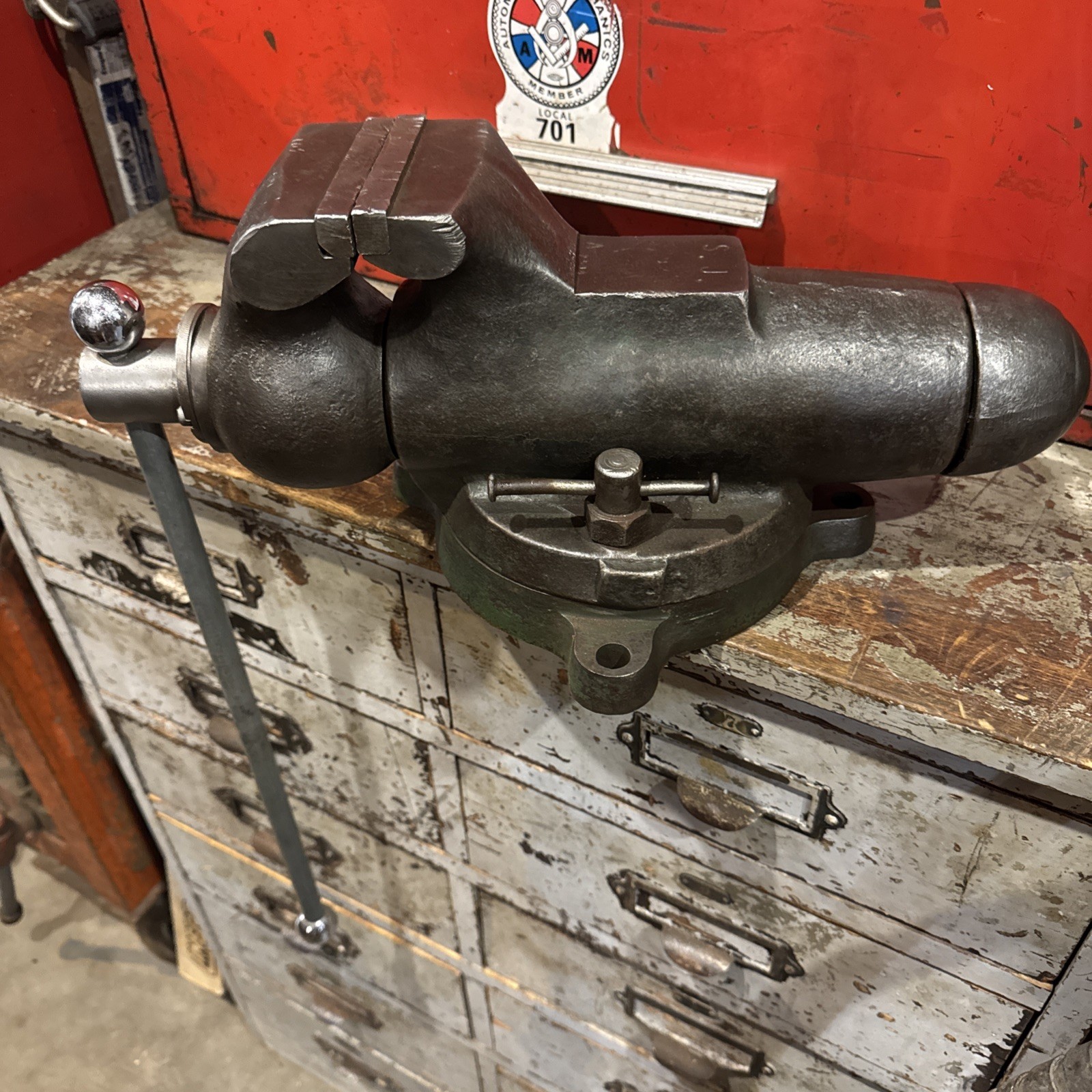 Vintage Machinist Bullet Vise 4″ Wide Jaws Swivel Base NICE!!