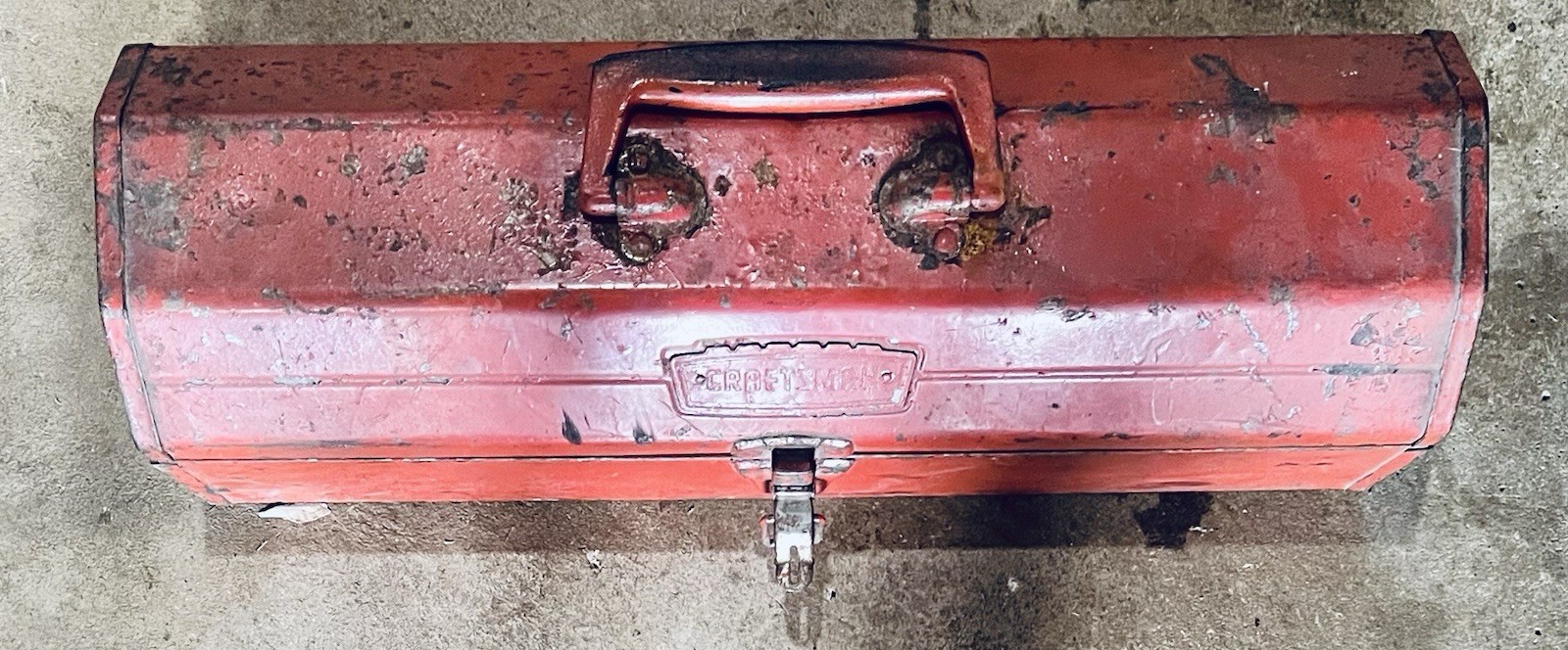 Antique, Vintage Craftsman Tool Box With working Latch And removable tray!