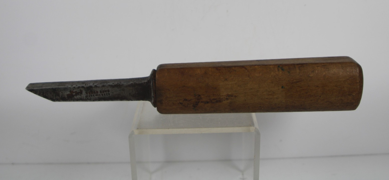 Fine Vintage Von Berg 1/2″ Cast Steel Pig Sticker Mortise Chisel Inv#JB11