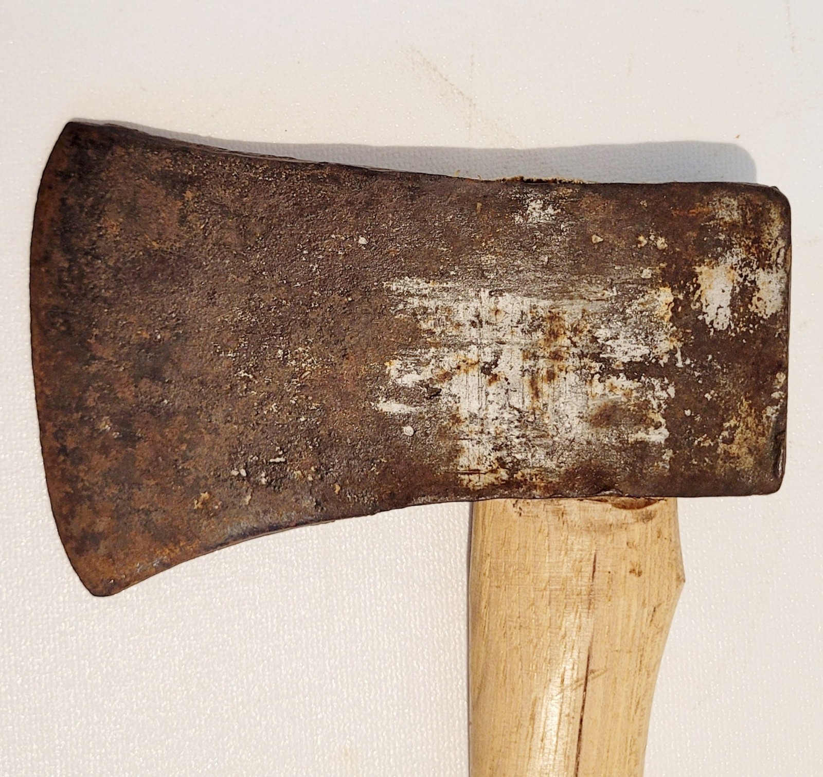 VTG HATCHET HEAD 6″ LONG 4″ BIT- COAST TO COAST HARVESTER 14″ SCOUT AXE HANDLE