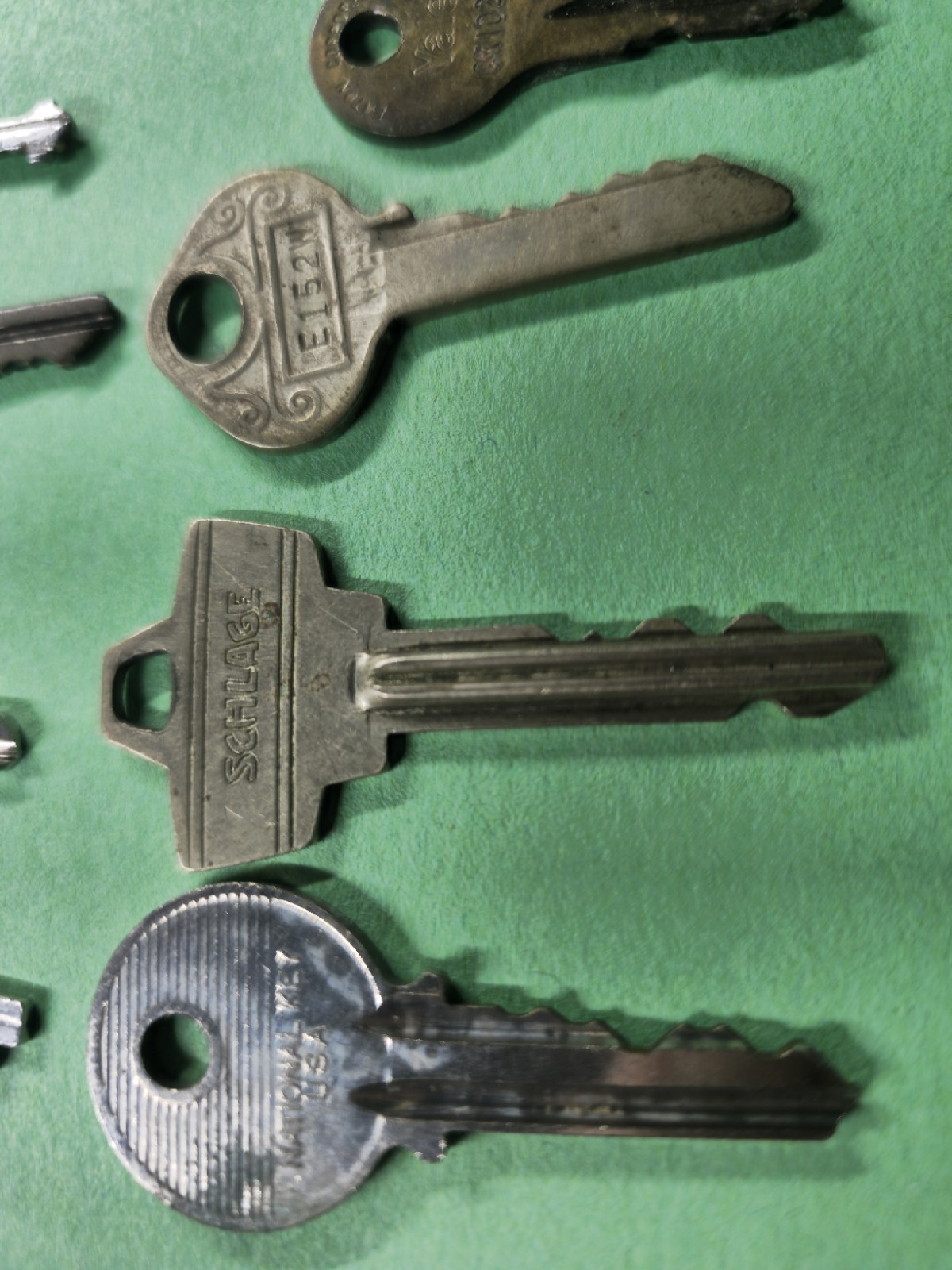 Vintage Lot of 36 Unique Flat Keys Many Different Brands Arts & Crafts Decor