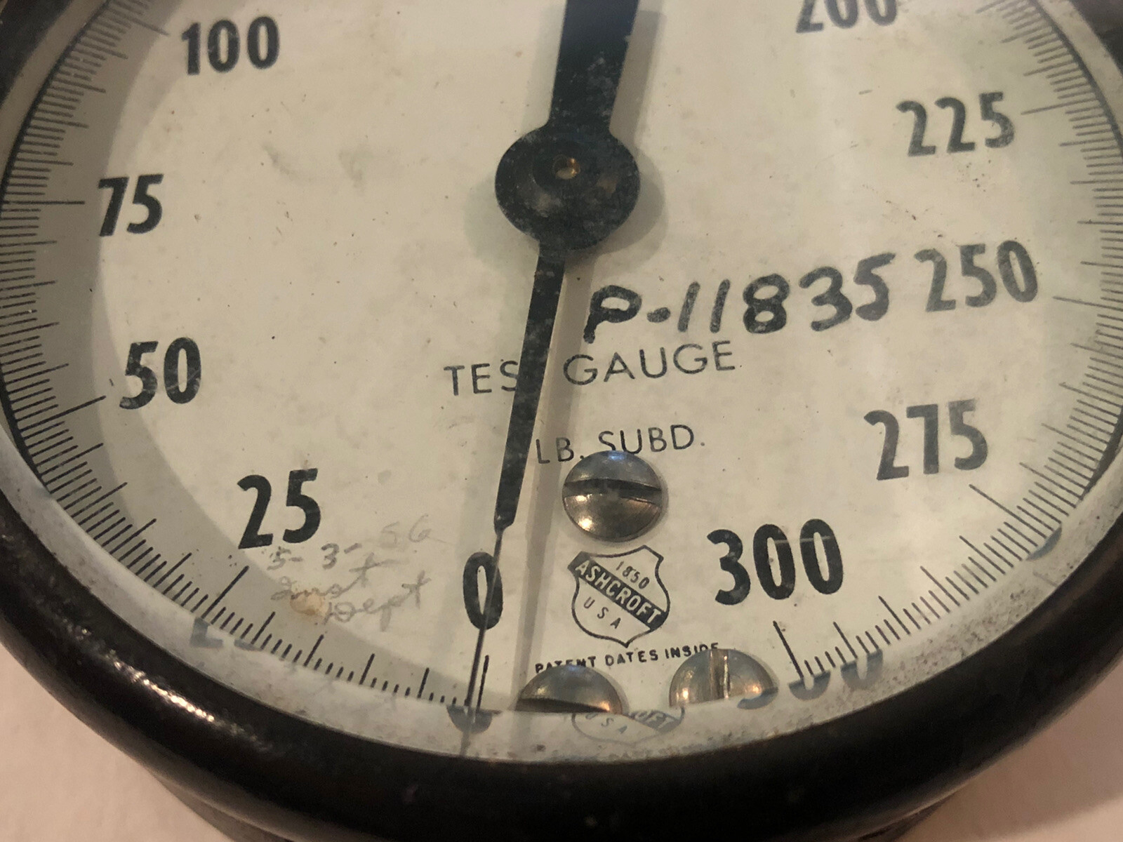 Vintage Ashcroft Pressure Gauge 300 PSI Glass Industrial Use Lower Mount Nice