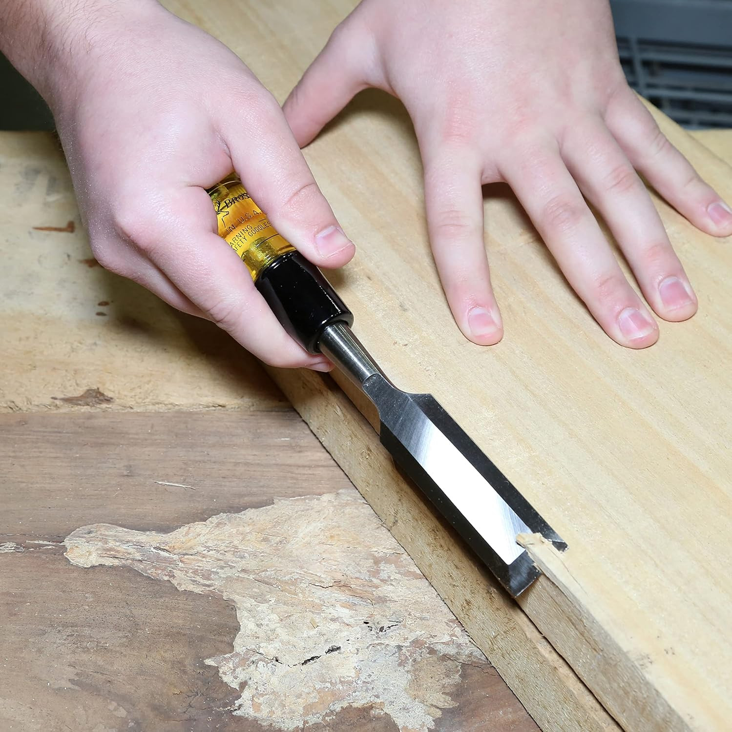 Buck Brothers 1 Inch Wood Chisel Made in USA for Paring and Finishing Cuts | 1 I