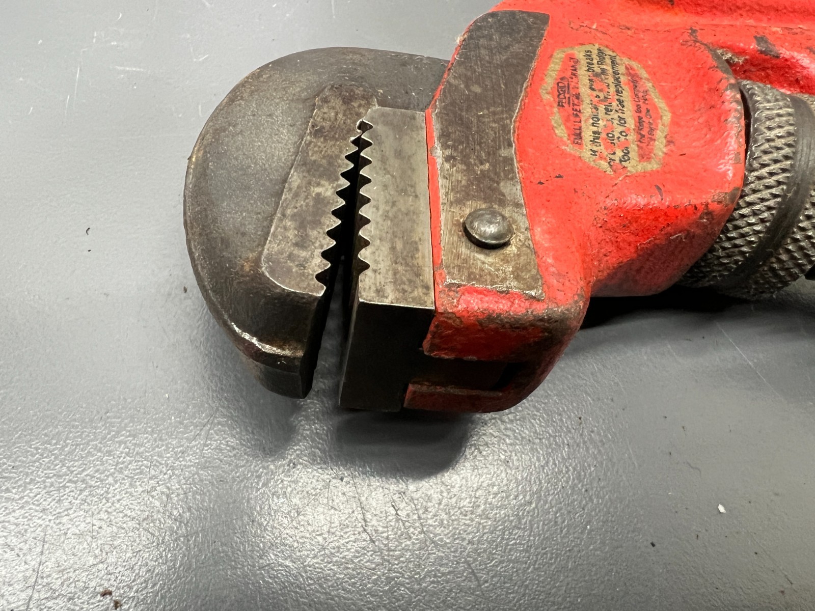 (m) VINTAGE RIDGID RIDGE TOOL ELYRIA OH E10 10″ OFFSET PIPE WRENCH – VGC – USA