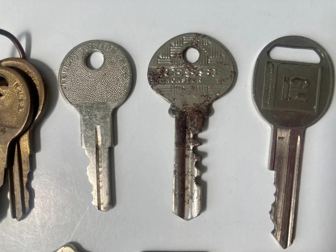 13 VTG Keys Crafting Used House Auto Car for Charms Journals Jewelry Making