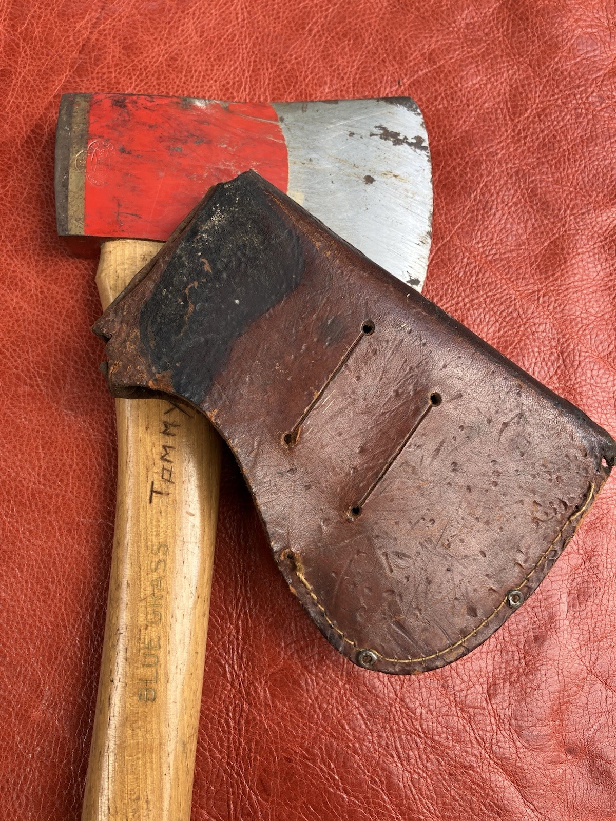 Vintage Belknap Bluegrass hatchet With Label & Leather Case