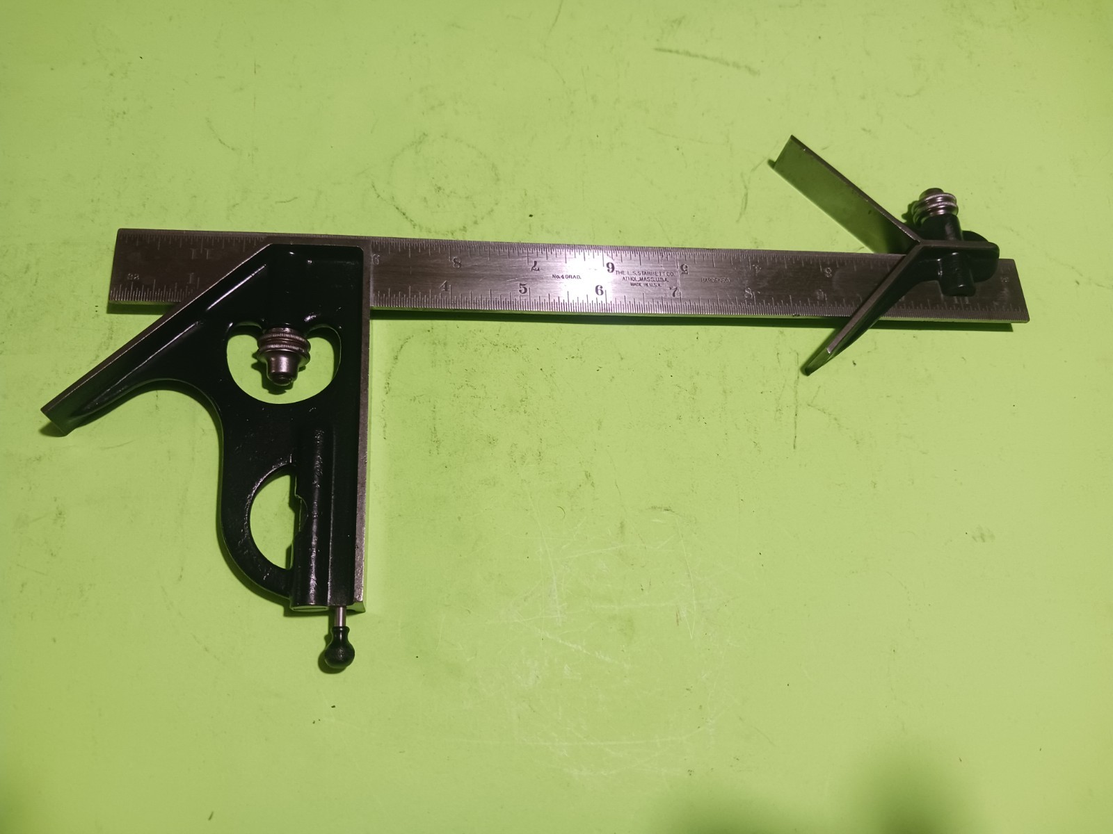 Starrett Combination Square 4pcs Head, Center Head, 12″ rule & scribe